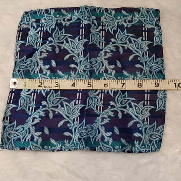 3/$15 John Sparks Neck Tie and Pocket Square - Picture 7 of 8